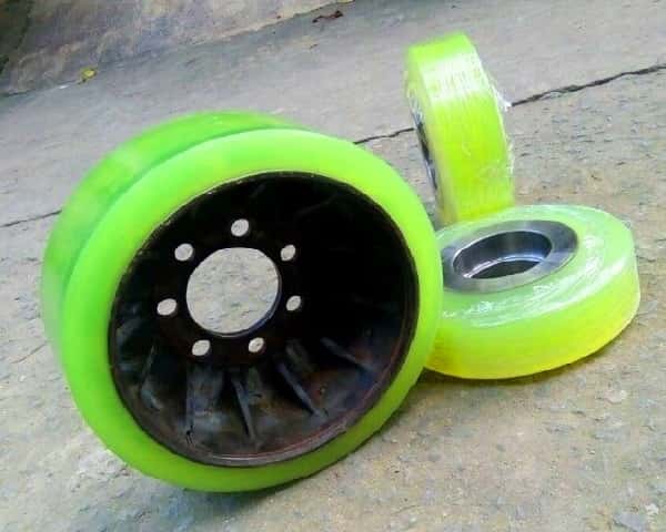 Lốp xe nâng điện Toyota: