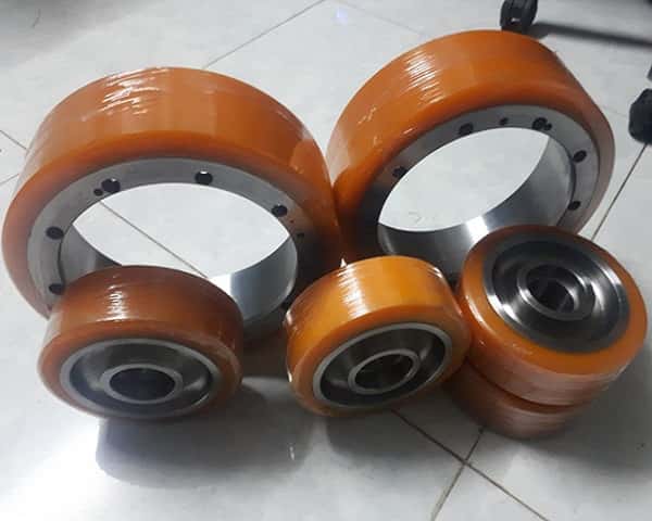 Lốp xe nâng điện Toyota: