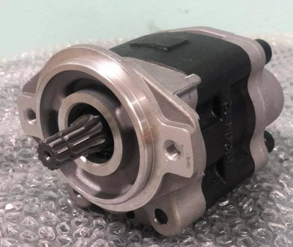 Bơm thủy lực xe n&acirc;ng Toyota