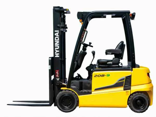 xe nâng vào số không chạy