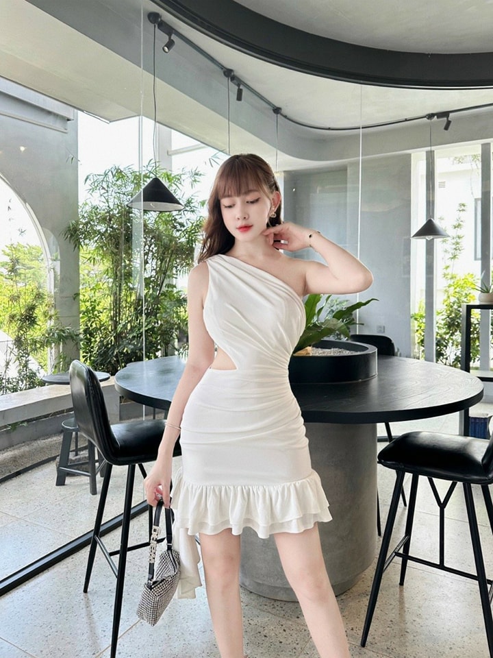 Shop Bán Váy Đầm Dự Tiệc Cưới Tại Biên Hòa - Phượng Phạm Shop