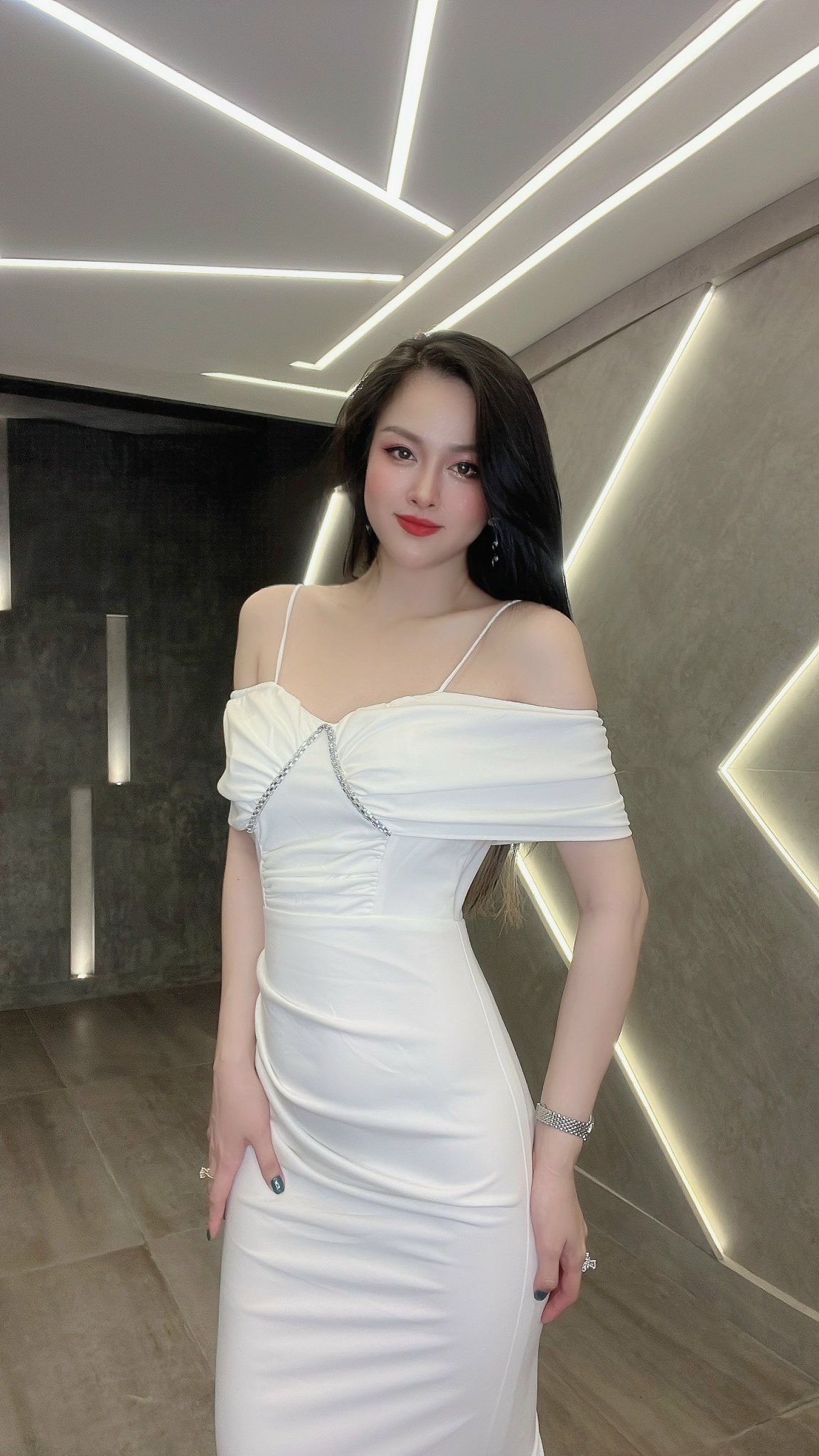 Shop Bán Đầm Trắng Dự Tiệc Tại Biên Hòa