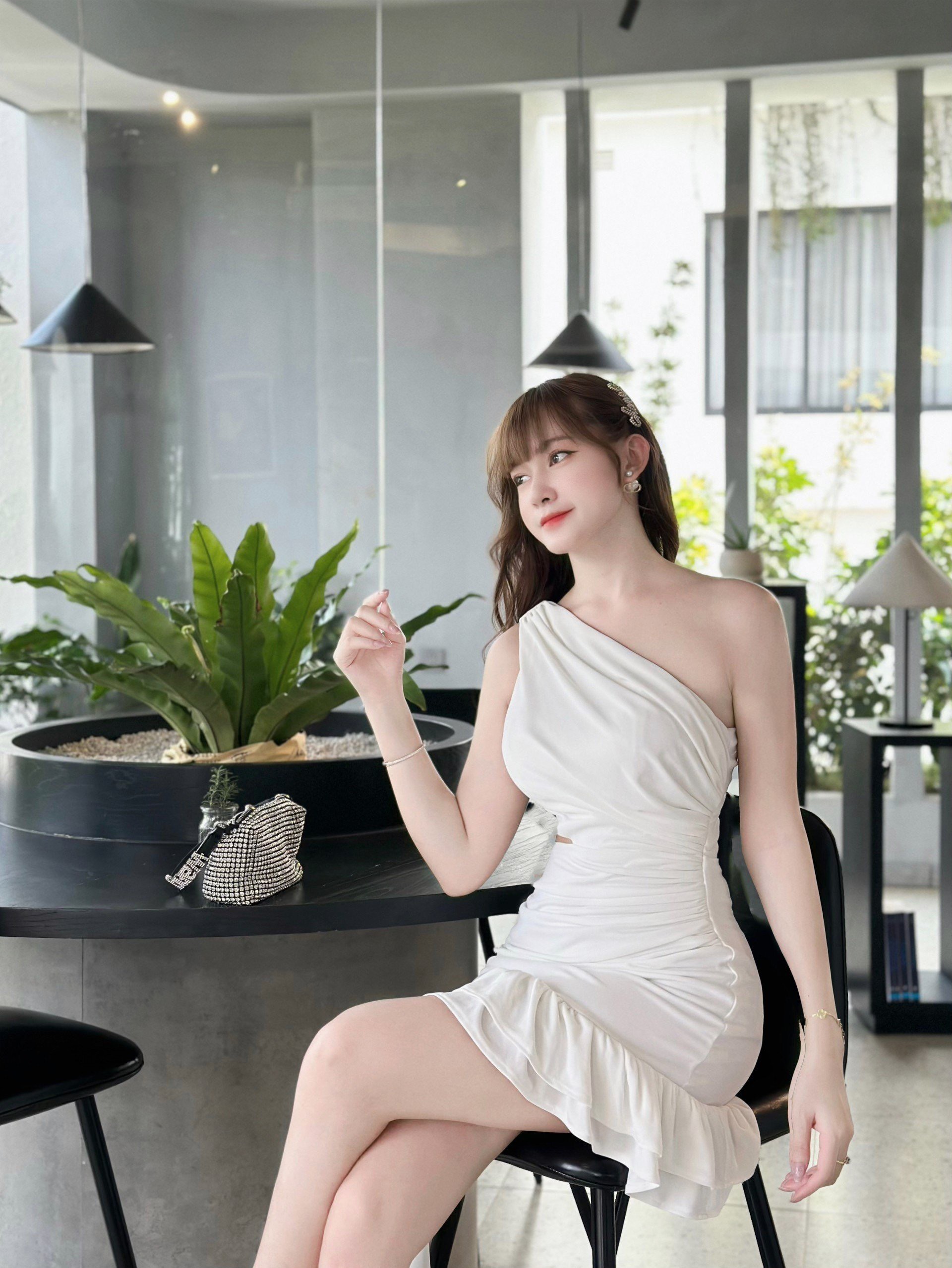 Shop Bán Đầm Trắng Dự Tiệc Tại Biên Hòa