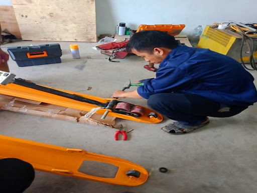 Các lỗi thường gặp và cần phải sửa xe nâng tay